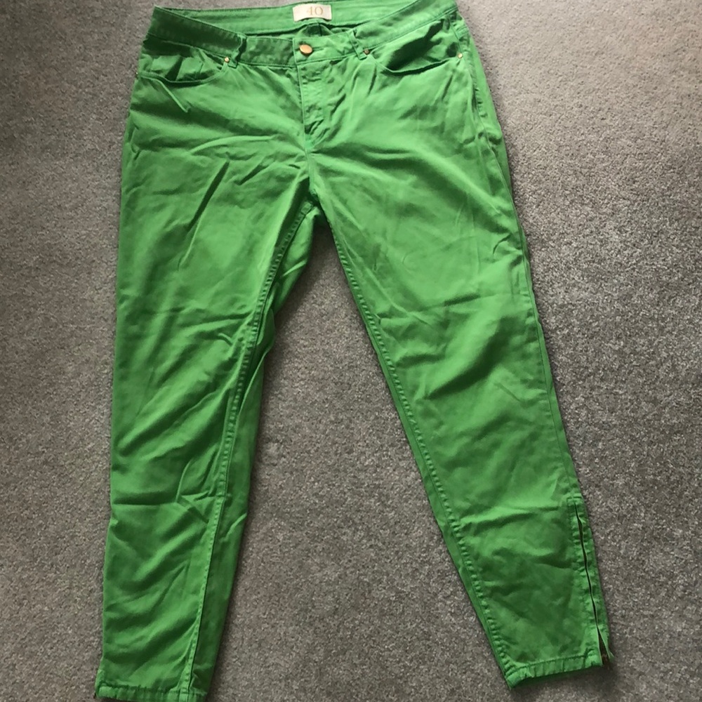 Zara basic pant in green with ankle zipper